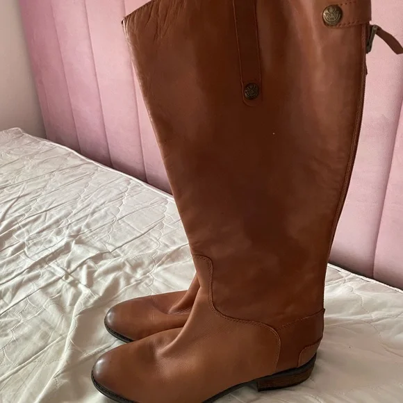 Women's Brown Leather Boots - Picture 7 of 8